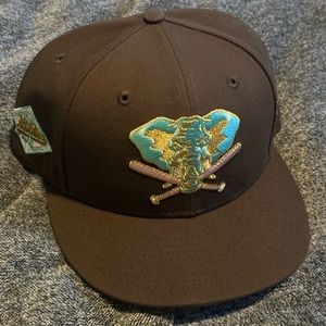 Hatclub Oakland Athletics fitted hat Size 7 7/8